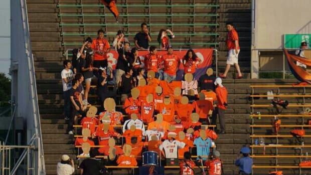 cardboard-soccer-fans-2.jpg